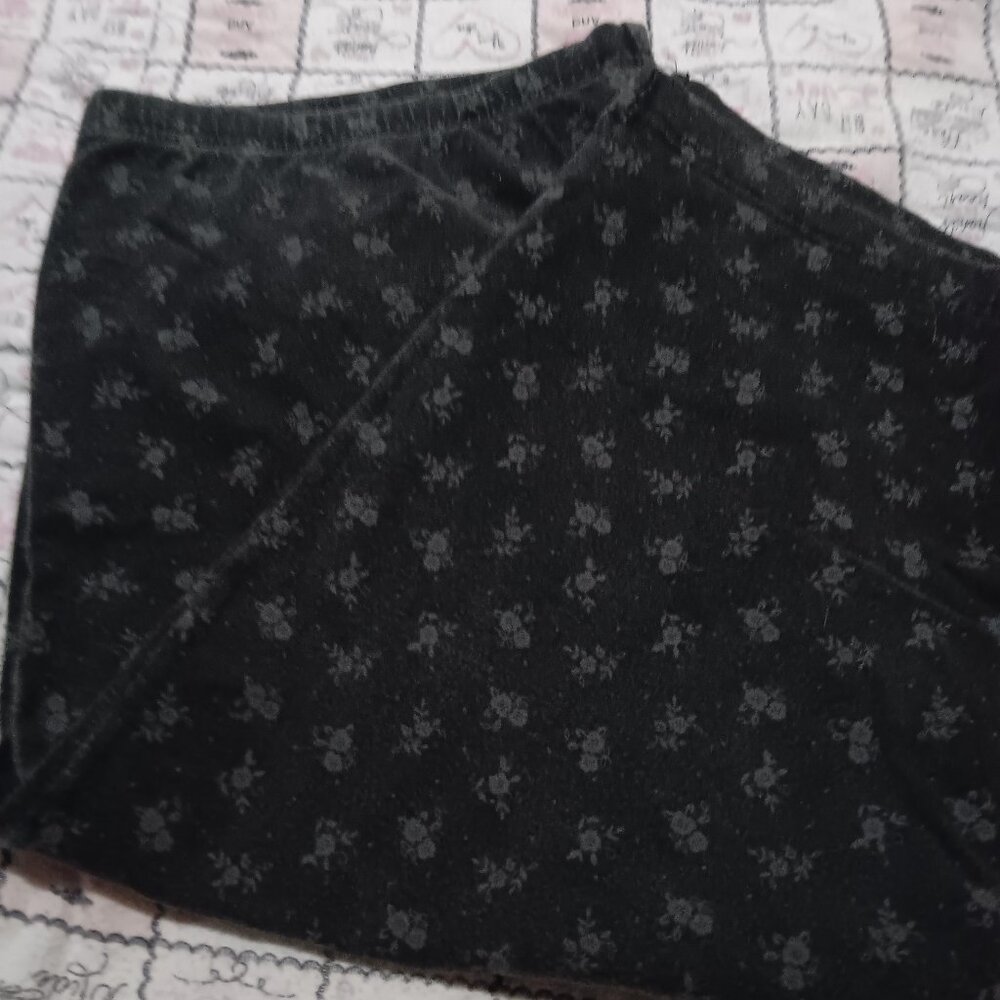 Womens basic addition capris